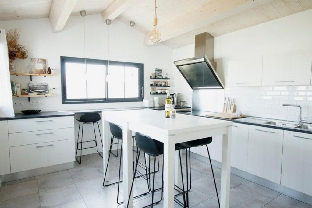 Maison 3 Chambres Plus 1 Studio Independant Sainte-Marie-de-Ré Extérieur photo